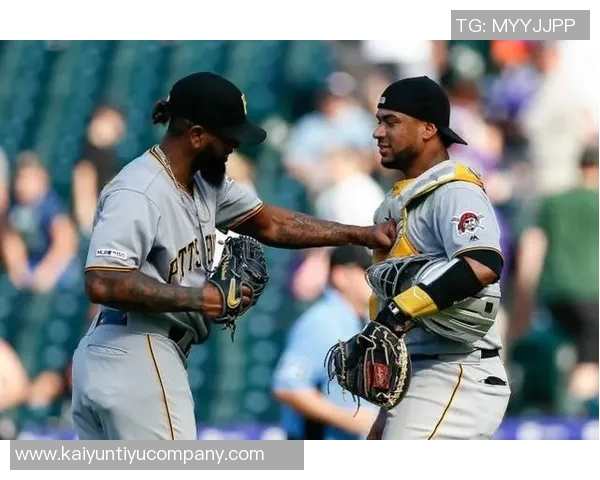 墨西哥前国脚奥马尔布拉沃因性侵未成年人被捕引发关注 墨西哥前国脚奥马尔布拉沃因性侵未成年人被捕引发关注