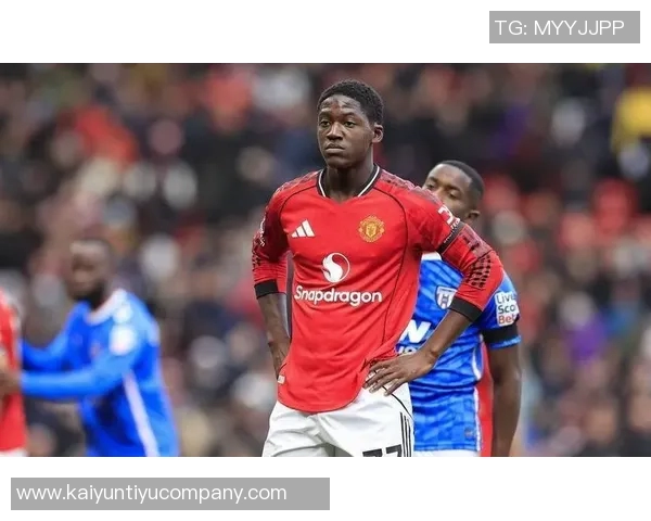 佩杜拉透露那不勒斯对梅努态度谨慎罗马也在关注这名球员的表现 佩杜拉透露那不勒斯对梅努态度谨慎罗马也在关注这名球员的表现